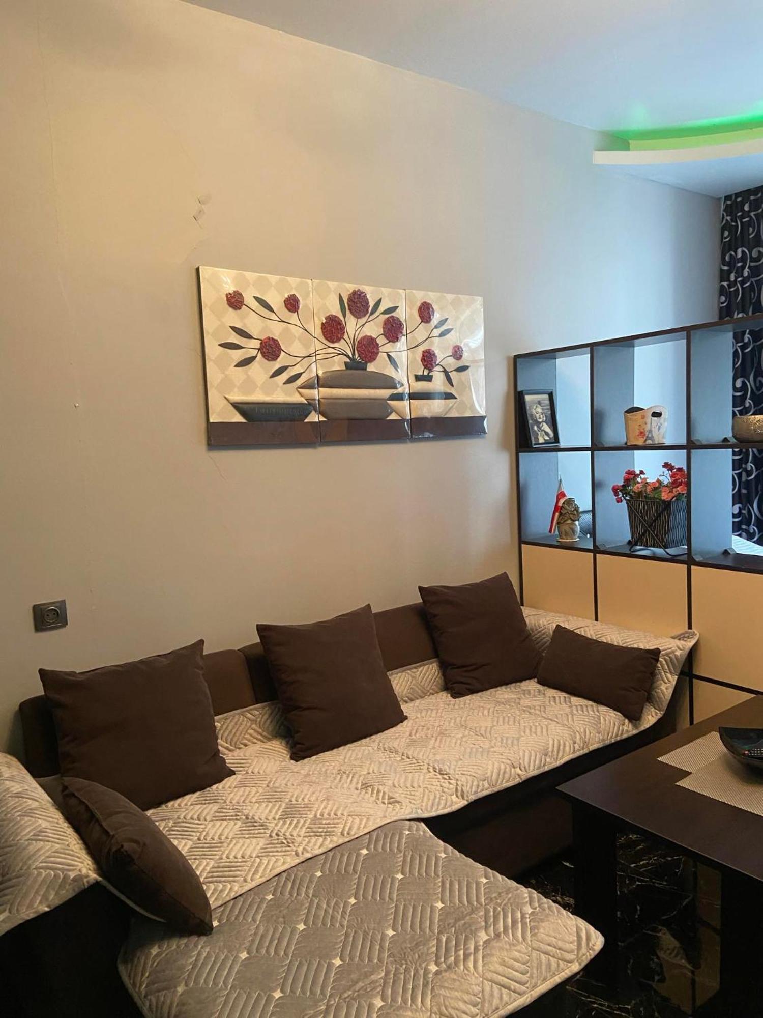 Apartment Vaja Fshavela N16 바투미 외부 사진