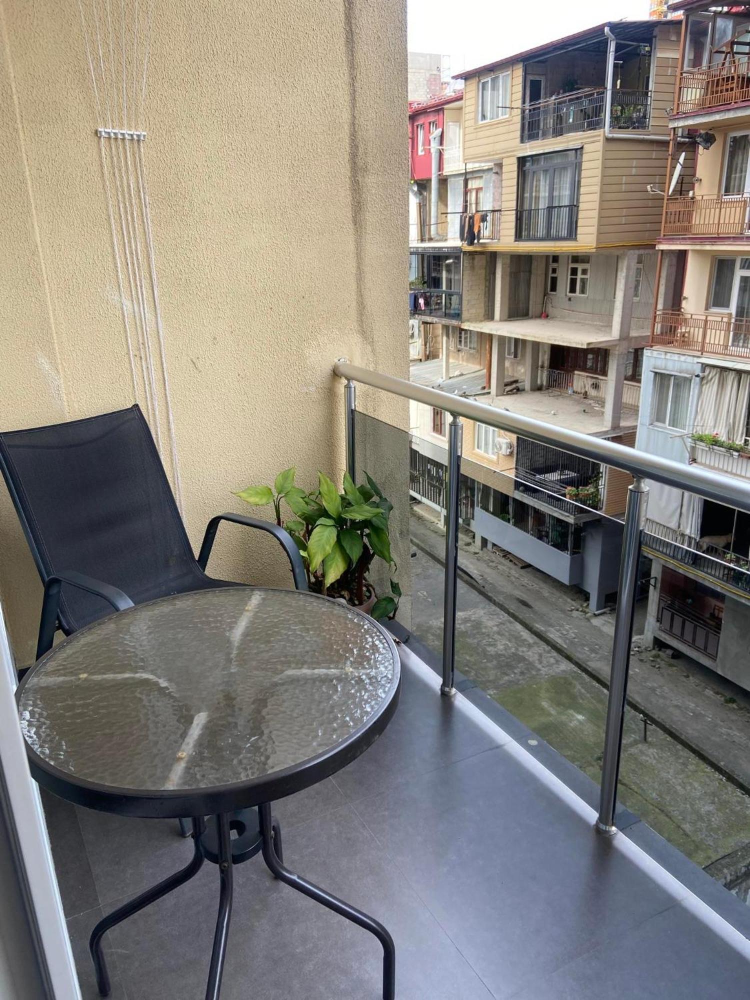 Apartment Vaja Fshavela N16 바투미 외부 사진
